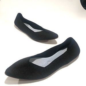 Rothy’s The Point RARE charcoal (w tan soles) 8.5